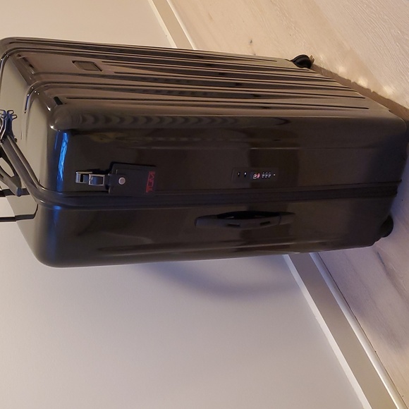 Tumi V3 Worldwide Trip Packing Case In Black Hardshell - Picture 6 of 15